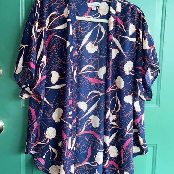 Allison Joy size Xs / small kimono top - Picture 2 of 6